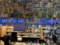 Larry und sein Pub &ndash; &copy; Elisabeth Fox-Maerki (Eberhardt TRAVEL)