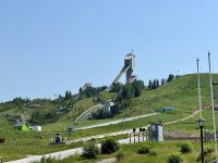 7. Tag – Ankunft im Westen – Sprungschanzen im Olympiapark &ndash; &copy; Andreas Wolfsteller (Eberhardt TRAVEL)