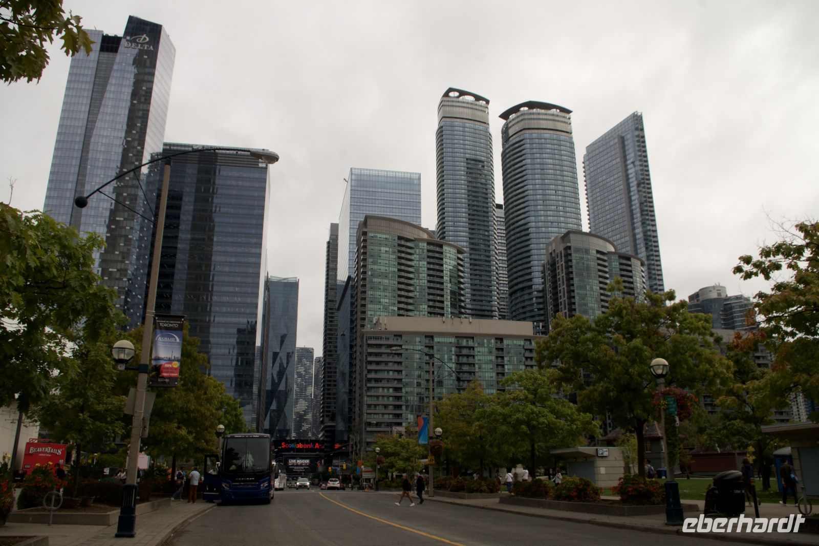 Downtown Toronto &ndash; &copy; Leon Prinz (Eberhardt TRAVEL)