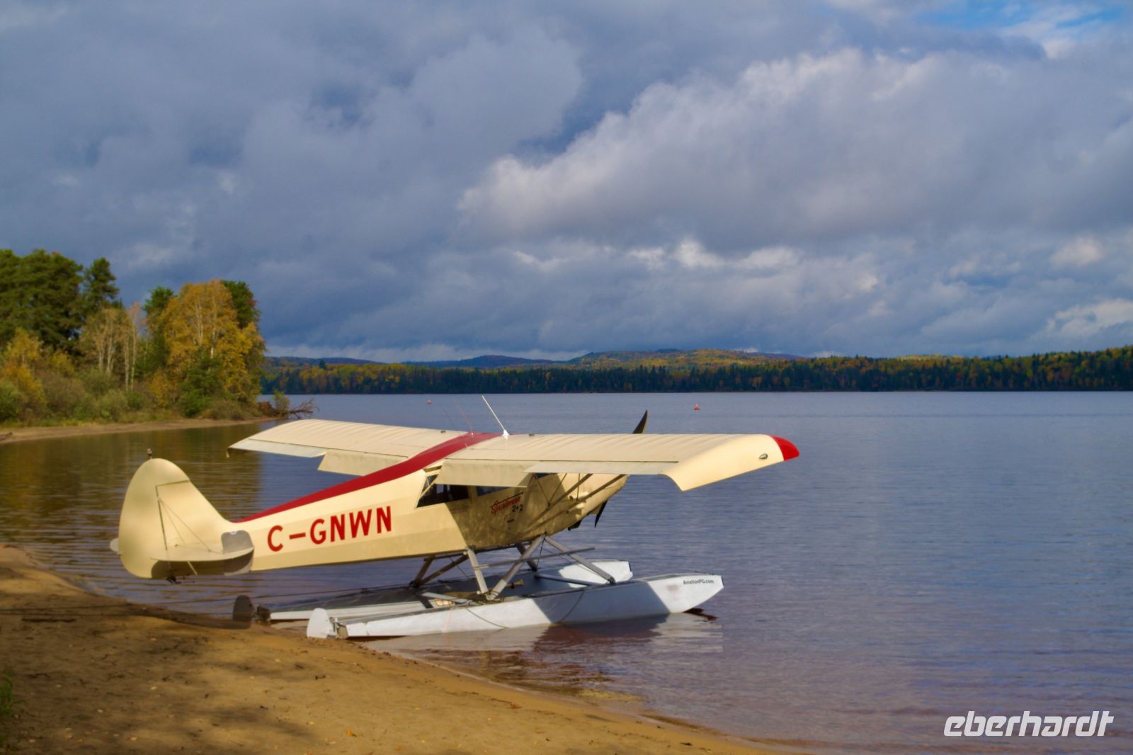 Lac Taureau &ndash; &copy; Leon Prinz (Eberhardt TRAVEL)