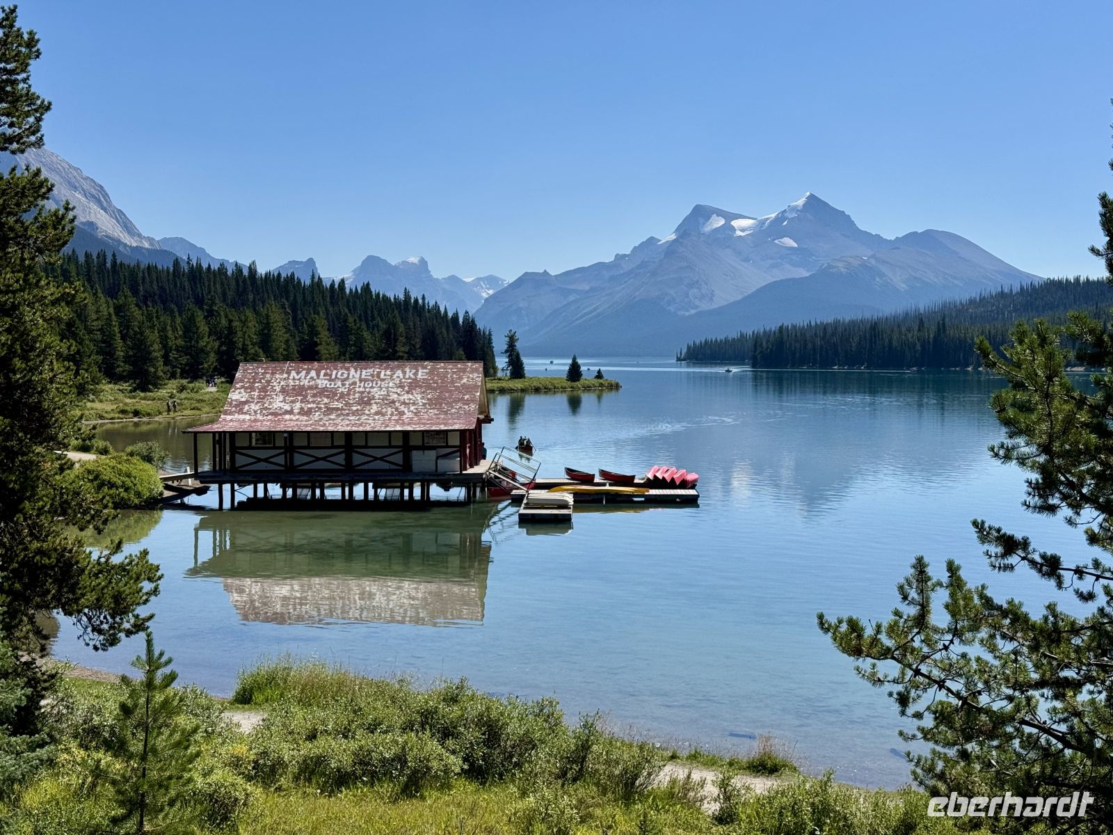 4. Tag – Jasper-Nationalpark – Bootshaus am Maligne Lake &ndash; &copy; Andreas Wolfsteller (Eberhardt TRAVEL)