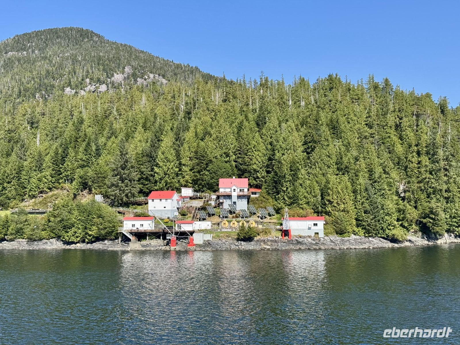 10. Tag – Fahrt mit der Fähre durch die Inside Passage – Boat Bluff Lighthouse &ndash; &copy; Andreas Wolfsteller (Eberhardt TRAVEL)