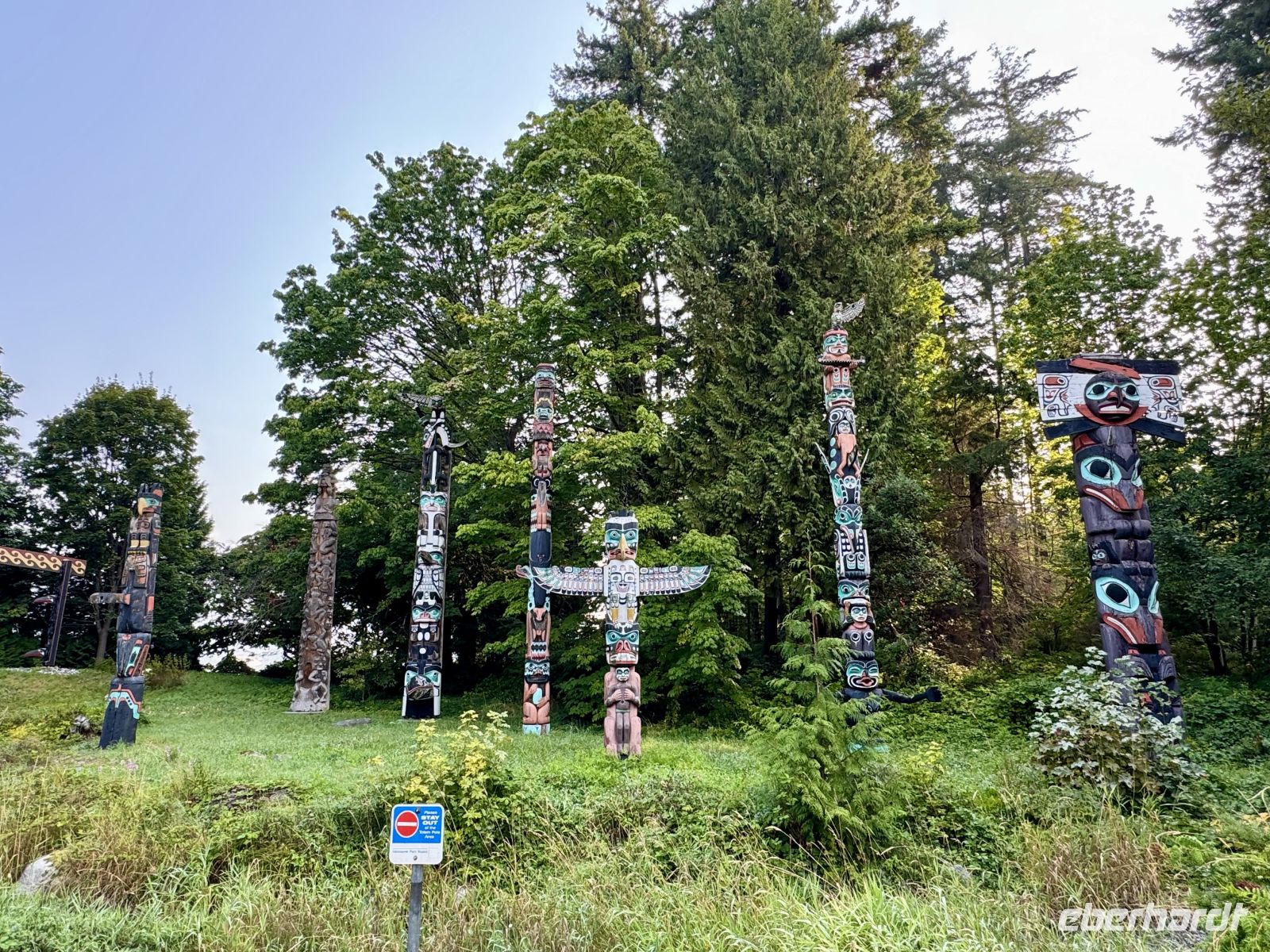 13. Tag – Stadtrundfahrt Vancouver – Totempfähle im Stanley Park &ndash; &copy; Andreas Wolfsteller (Eberhardt TRAVEL)