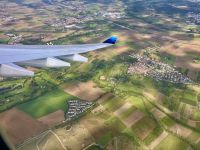 Wir verlassen Frankfurt mit Discovery Airlines &ndash; &copy; Elisabeth Fox-Maerki (Eberhardt TRAVEL)