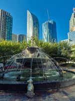 Hundebrunnen im Berczy Park Toronto - Kanada  &ndash; &copy; Marie Dittrich (Eberhardt TRAVEL)
