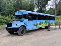 4. Tag: Fahrt durch den Omega-Wildpark – Unser Bus &ndash; &copy; Andreas Wolfsteller (Eberhardt TRAVEL)