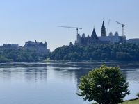 5. Tag: Stadtrundfahrt Ottawa: Blick auf Parlament und Château Laurier &ndash; &copy; Andreas Wolfsteller (Eberhardt TRAVEL)