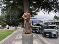 12. Tag: Kamloops bis Vancouver – Mittagspause in Hope am Memorial Park – Hier wurde Rambo gedreht &ndash; &copy; Andreas Wolfsteller (Eberhardt TRAVEL)