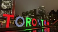 abendlicher Spaziergang durch Toronto  &ndash; &copy; Jacob Spangenberg (Eberhardt TRAVEL)