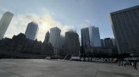 Stadtrundfahrt durch Toronto - Besuch des Rathaus &ndash; &copy; Jacob Spangenberg (Eberhardt TRAVEL)