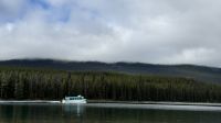 Spaziergang am Maligne Lake  &ndash; &copy; Jacob Spangenberg (Eberhardt TRAVEL)