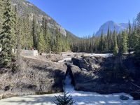 9. Tag: Banff & Yoho National Park – Natural Bridge im Yoho-Nationalpark &ndash; &copy; Andreas Wolfsteller (Eberhardt TRAVEL)