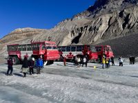 10. Tag: Banff bis Jasper – Icefields Parkway – Mit dem Snow Coach auf den Athabasca-Gletscher &ndash; &copy; Andreas Wolfsteller (Eberhardt TRAVEL)