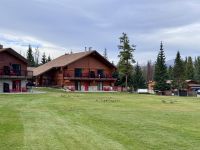 11. Tag: Jasper-Nationalpark – Kanadagänse auf dem Hotelgelände &ndash; &copy; Andreas Wolfsteller (Eberhardt TRAVEL)