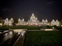16. Tag: Spaziergang durch Victoria – Parlamentsgebäude bei Nacht &ndash; &copy; Andreas Wolfsteller (Eberhardt TRAVEL)