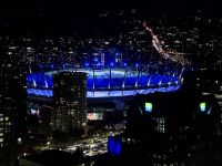 18. Tag: Abschiedsabend in Vancouver – Aussicht vom Drehrestaurant – Stadion bei Nacht &ndash; &copy; Andreas Wolfsteller (Eberhardt TRAVEL)