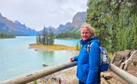 Reisebegleiterin Kristin am Maligne Lake &ndash; &copy; Kristin Weigel (Eberhardt TRAVEL)