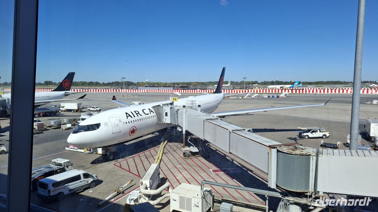 Monteal Air Canada Maschine.jpg &ndash; &copy; Katja Haubold (Eberhardt TRAVEL)