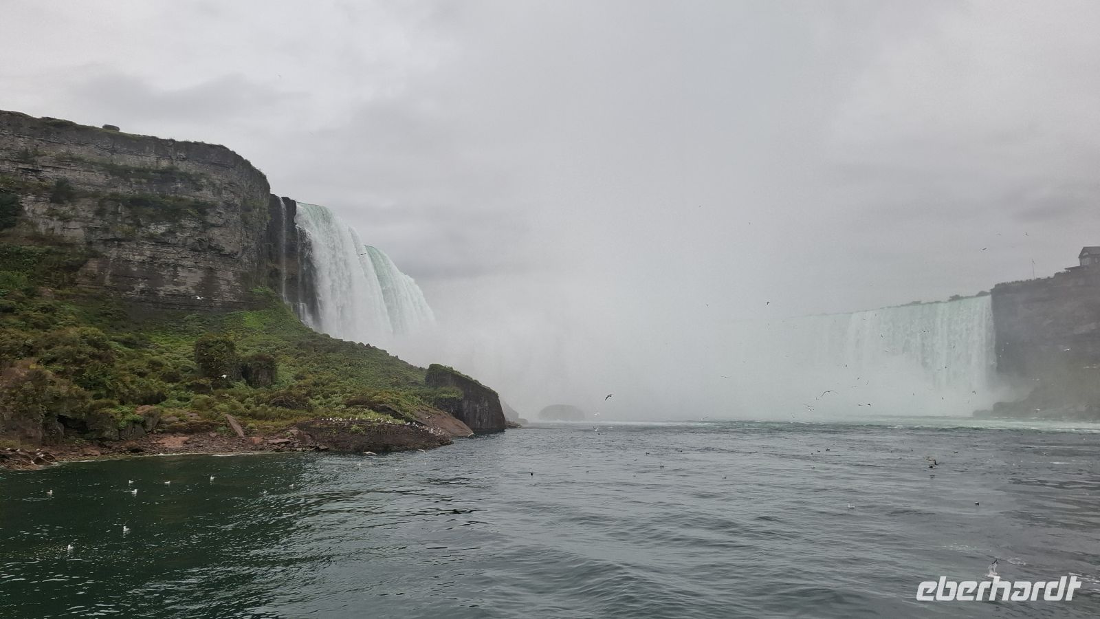 Niagara Fälle vom Boot aus.jpg &ndash; &copy; Katja Haubold (Eberhardt TRAVEL)