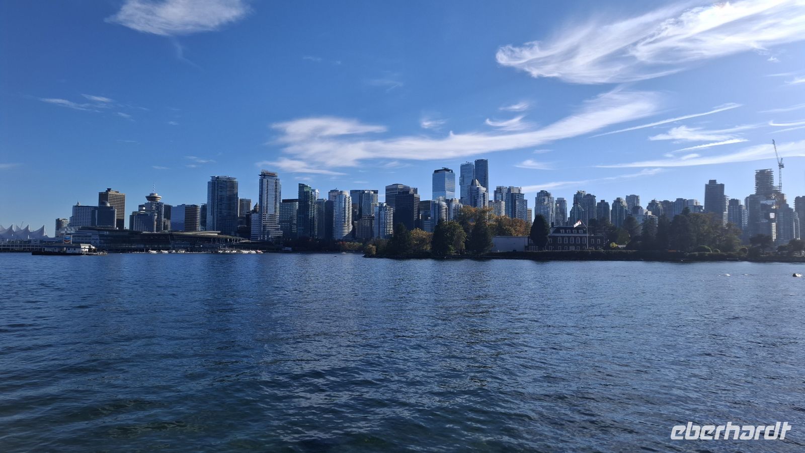Skyline Vancouver.jpg &ndash; &copy; Katja Haubold (Eberhardt TRAVEL)
