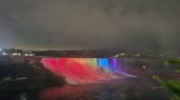 Beleuchtete Niagarafälle bei Nacht.jpg &ndash; &copy; Katja Haubold (Eberhardt TRAVEL)