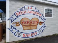 66) Zwischenstopp bei der Lieblingsbäckerei unseres Busfahrers, Cape Breton, Kanada &ndash; &copy; Teresa Rumpel (Eberhardt TRAVEL)