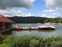 355 Maligne Lake &ndash; &copy; Stefanie Schneider (Eberhardt TRAVEL)