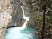 Johnston Canyon &ndash; &copy; Elisabeth Fox-Maerki (Eberhardt TRAVEL)