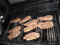 BBQ &ndash; &copy; Elisabeth Fox-Maerki (Eberhardt TRAVEL)