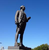 Mr James Cook ueberwacht Victoria &ndash; &copy; Elisabeth Fox-Maerki (Eberhardt TRAVEL)