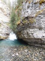 Johnston Canyon &ndash; &copy; Laura Schwanitz (Eberhardt TRAVEL)