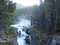 Sunwapta Wasserfall &ndash; &copy; Laura Schwanitz (Eberhardt TRAVEL)