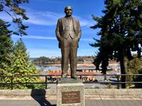 Mr. Mac Millan in Chamainus &ndash; &copy; Elisabeth Fox-Maerki (Eberhardt TRAVEL)
