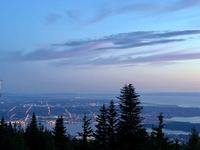 Die Lichter in Vancouver gehen an &ndash; &copy; Elisabeth Fox-Maerki (Eberhardt TRAVEL)