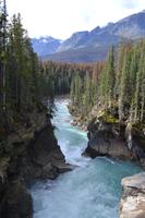 Sunwapta Falls (3) &ndash; &copy; Laura Wonneberger (Eberhardt TRAVEL)