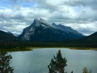 Beautiful Mt. Rundle &ndash; &copy; Elisabeth Fox-Maerki (Eberhardt TRAVEL)