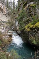 300 Johnston Canyon &ndash; &copy; Stefanie Schneider (Eberhardt TRAVEL)