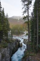 328 Sunwapta Falls &ndash; &copy; Stefanie Schneider (Eberhardt TRAVEL)