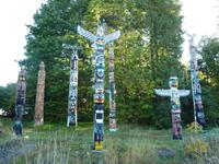 Totempfähle im Stanley Park &ndash; &copy; Ralf Mehnert (Eberhardt TRAVEL)