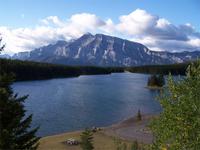 two Jack Lake &ndash; &copy; Heiner Preiss (Eberhardt TRAVEL)