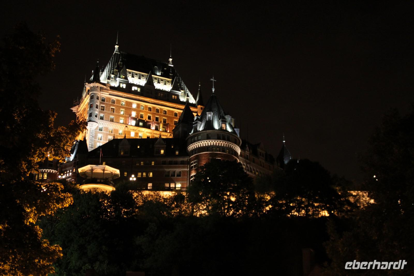 Chateau Frontenac am Abend &ndash; &copy; Denise Hartmann (Eberhardt TRAVEL)