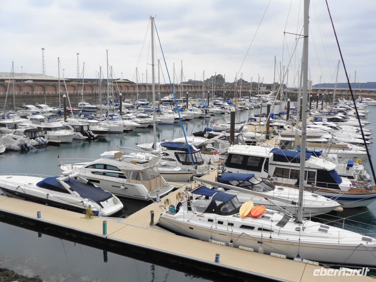Jersey - St. Helier Marina &ndash; &copy; Martina Häselbarth (Eberhardt TRAVEL)