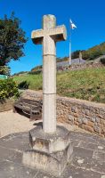 Von Greve de Lecq gehts vorbei am Gemeindekreuz von St. Mary &ndash; &copy; Kristin Weigel (Eberhardt TRAVEL)