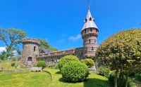 050 Taubenturm und Rundturm in La Seigneurie auf Sark &ndash; &copy; Kristin Weigel (Eberhardt TRAVEL)