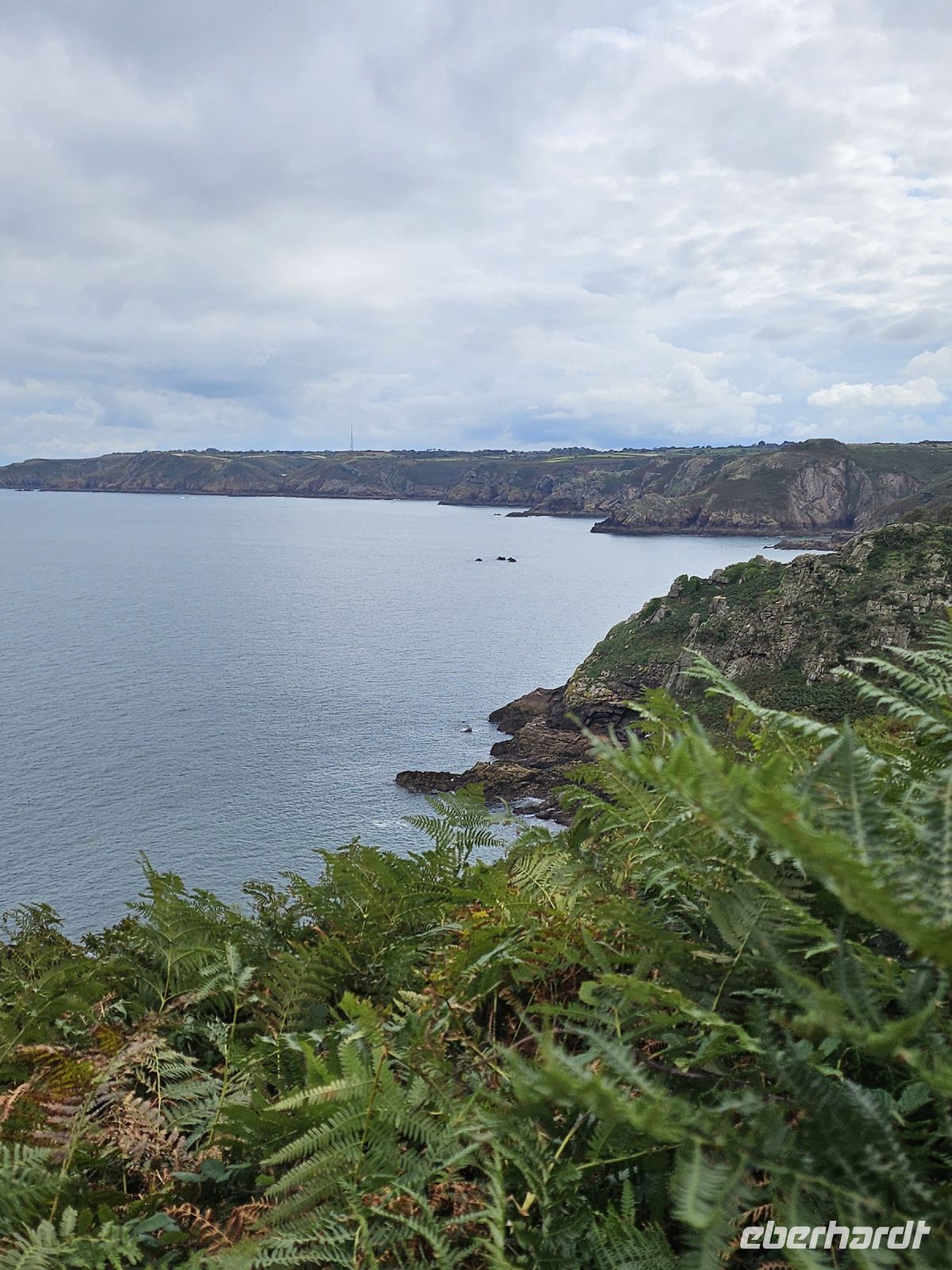 Steilküste &ndash; &copy; Mariele Koeckeritz (Eberhardt TRAVEL)
