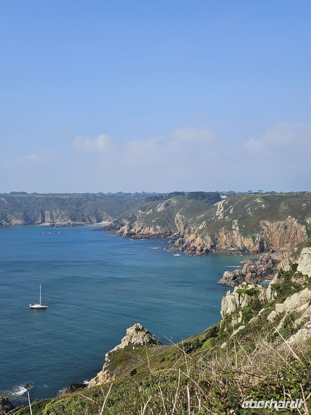 Küstenblick Guernsey &ndash; &copy; Mariele Koeckeritz (Eberhardt TRAVEL)