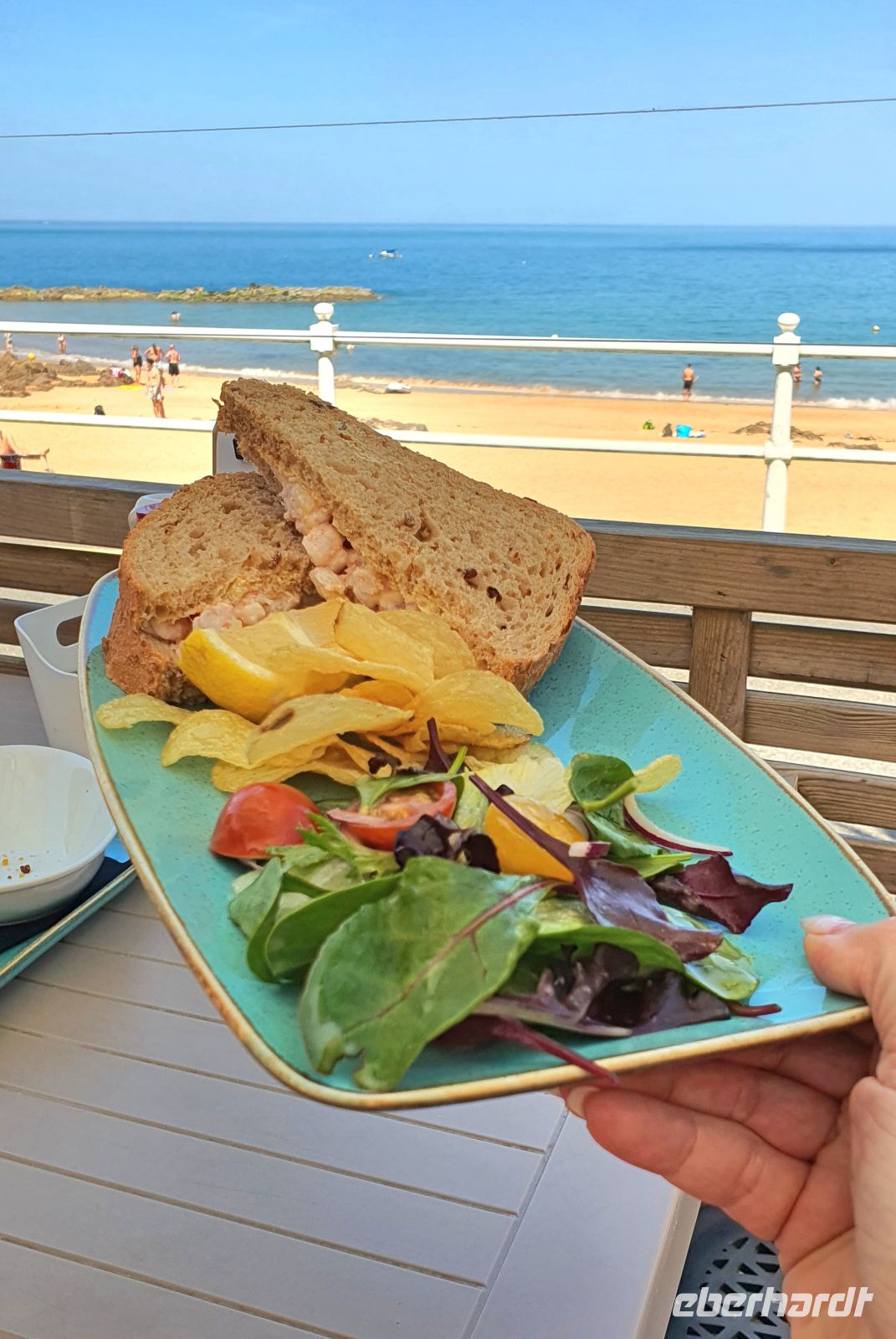 Krabben-Sandwich mit Meerblick - Greve de Lecq &ndash; &copy; Kristin Weigel (Eberhardt TRAVEL)