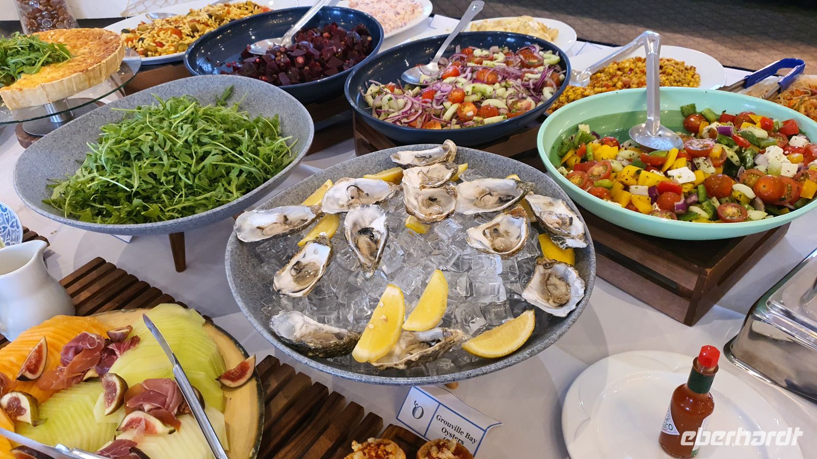 Friday Feast Buffet im Hotel Ommaroo - frische Jersey Austern &ndash; &copy; Kristin Weigel (Eberhardt TRAVEL)