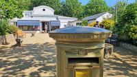 Postamt und Goldener Briefkasten auf Sark &ndash; &copy; Kristin Weigel (Eberhardt TRAVEL)