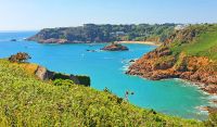 Ausblick vom Noirmont Point auf die Portelet Bay an der Südküste &ndash; &copy; Kristin Weigel (Eberhardt TRAVEL)